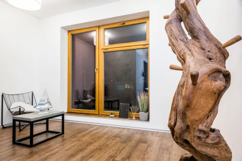 Dentální ordinace na klíč - Hi Tech Dent - čekárna