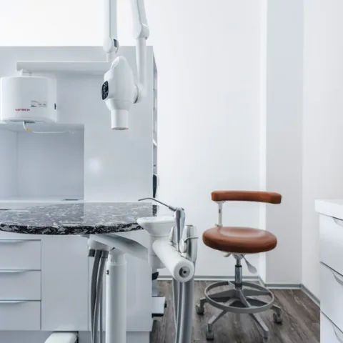 Dentální ordinace Uherské Hradiště - Hi Tech Dent