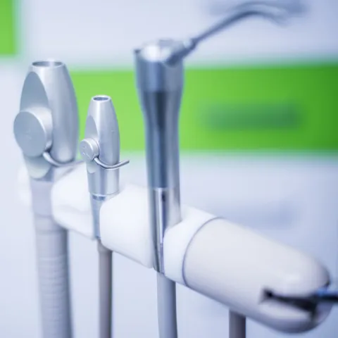 Ordinace na klíč, Kukudent, Brno - Hi Tech Dent - technika detail