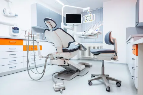 Dentální ordinace na klíč, Kukudent, Brno - Hi Tech Dent - souprava A-dec